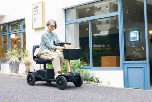 WHILL利用イメージ1