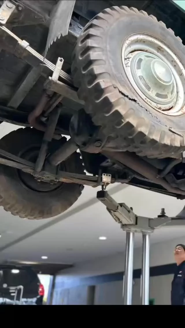 【ランドクルーザーFJ43レストア進捗報告】

今回はデファレンシャルの分解作業🛠️
普段は見えない車の中身👀

走りを支える重要部品だからこそ、
丁寧にチェックしていきます💪

次の進捗もお見逃しなく✨

#ランドクルーザーfj43#ランドクルーザー#レストア#車好きとつながりたい #宮崎トヨタ